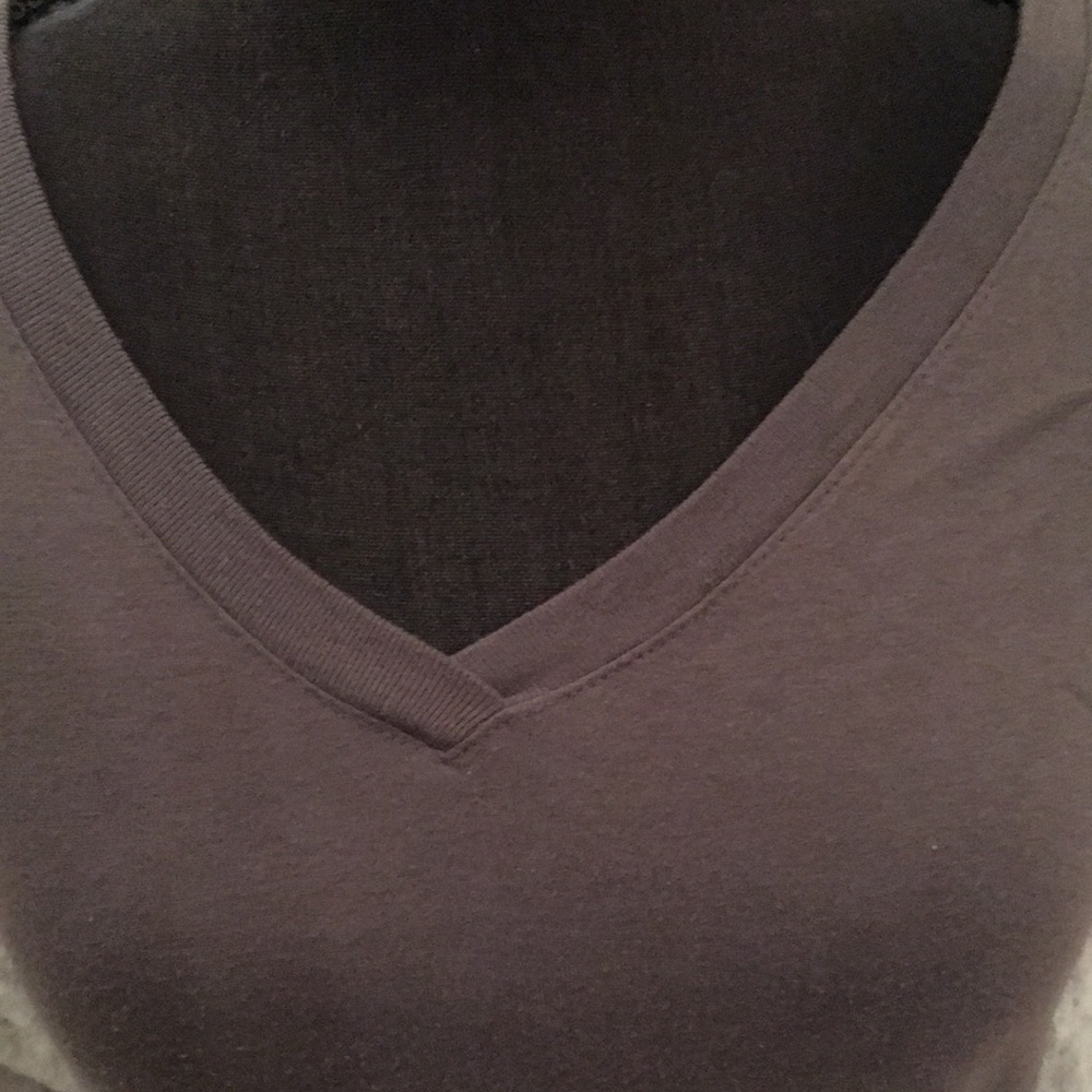 Tan Fitted V-Neck Short Sleeve T-Shirt - Picture 8 of 12
